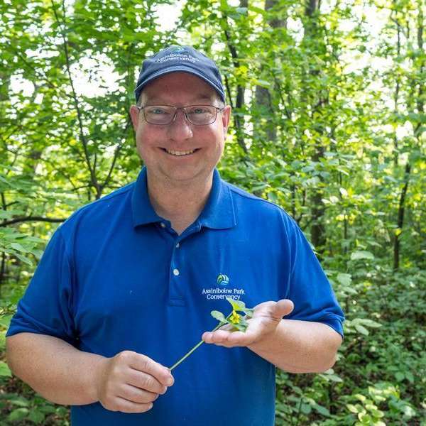 Botanical Bounty: Edible and Helpful Plant Walk